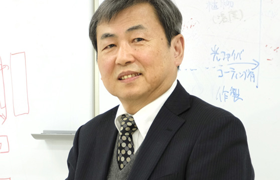 青山隆司（電気電子工学科教授）